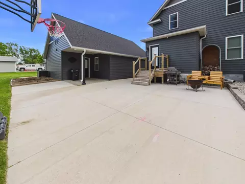 Exterior - 503 Main St E, Freeport, MN 56331 photo 5 of 14