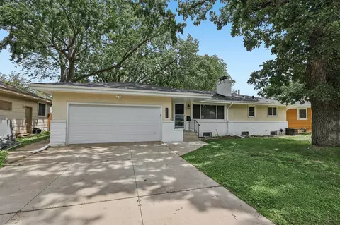 5518 Regent Ave N, Crystal, MN 55429