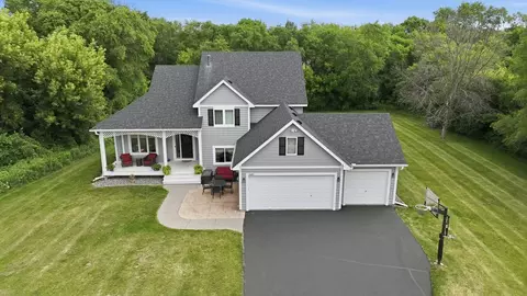 1460 Oryan Trl N, Stillwater, MN 55082
