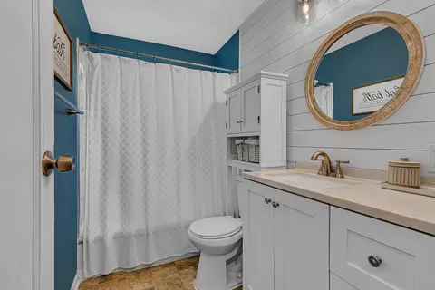 Bath - 656 E Saint Germain St, Saint Cloud, MN 56304 photo 1 of 3