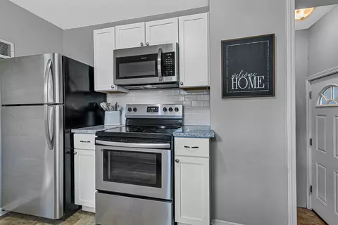 Kitchen - 656 E Saint Germain St, Saint Cloud, MN 56304 photo 3 of 4