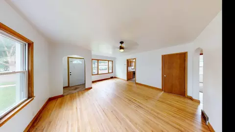 Living - 1004 6th St SW, Willmar, MN 56201 photo 2 of 3