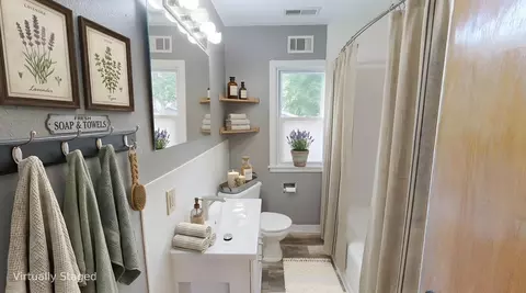 Bath - 1004 6th St SW, Willmar, MN 56201 photo 1 of 4