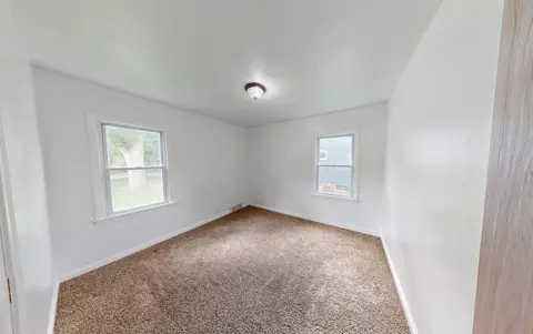Bedroom - 1004 6th St SW, Willmar, MN 56201 photo 2 of 8