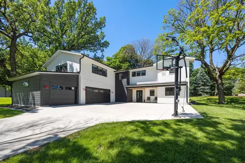 20026 Twin Oaks Cir, Jordan, MN 55352