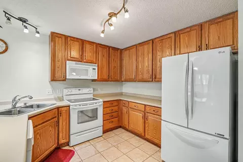 Kitchen - 8714 E River Rd NW, Coon Rapids, MN 55433 photo 2 of 3