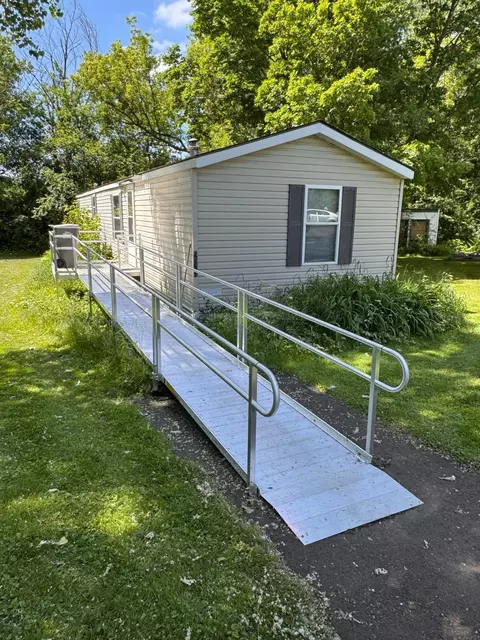 502 3rd St NE, Milaca, MN 56353