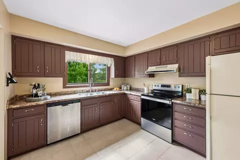 Kitchen - 5900 Afton Rd, Shorewood, MN 55331 photo 1 of 3