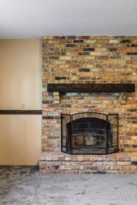 Living - 5900 Afton Rd, Shorewood, MN 55331 photo 7 of 7