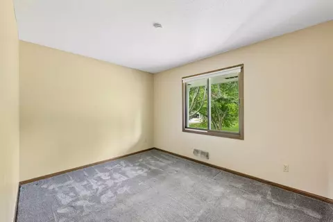 Bedroom - 5900 Afton Rd, Shorewood, MN 55331 photo 3 of 8