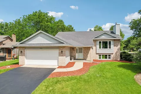 6030 Kirkwood Ln N, Plymouth, MN 55442
