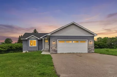 365 Paperjack Dr, New Richmond, WI 54017