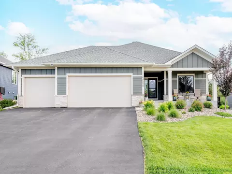 9088 62nd St S, Cottage Grove, MN 55016