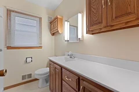 Bath - 145 6th St NW, Plainview, MN 55964 photo 1 of 3