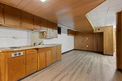 Kitchen - 145 6th St NW, Plainview, MN 55964 photo 4 of 5