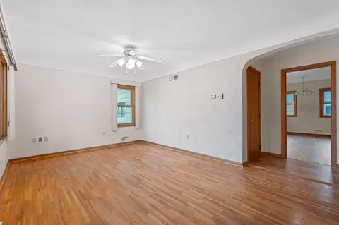Living - 145 6th St NW, Plainview, MN 55964 photo 1 of 4
