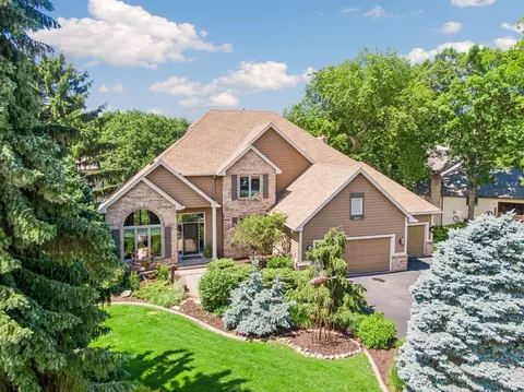 1317 Forest Park Ln, Burnsville, MN 55337