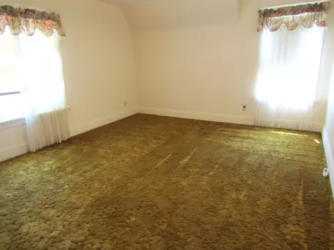 Bedroom - 507 N 3rd St, Montevideo, MN 56265 photo 5 of 8