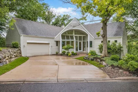3580 Fairway Dr, Hopkins, MN 55305