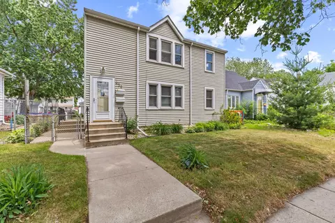 439 7th Ave S, South Saint Paul, MN 55075