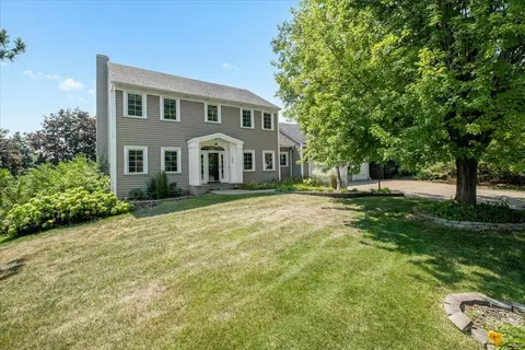 794 Interlachen Draw, Woodbury, MN 55125