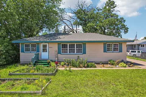 38804 8th Ave, North Branch, MN 55056