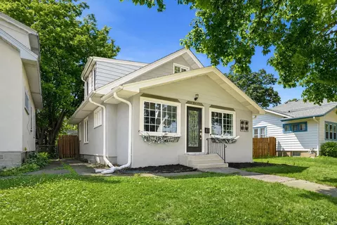 4132 32nd Ave S, Minneapolis, MN 55406