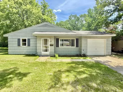 308 17th St NW, Willmar, MN 56201
