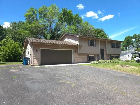 5627 Lannon Ave NE, Albertville, MN 55301