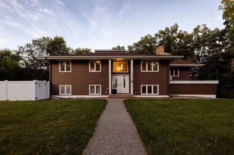 1631 21st Ave NW, New Brighton, MN 55112