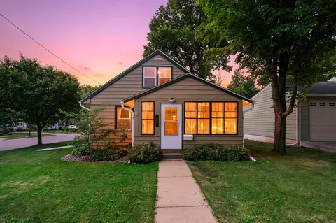 1801 W 7th St, Red Wing, MN 55066
