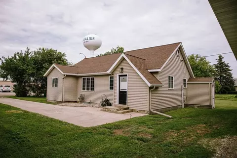 Exterior - 403 Main St E, Cavalier, ND 58220 photo 3 of 4