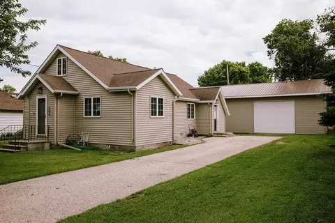 403 Main St E, Cavalier, ND 58220