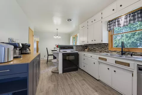 Kitchen - 735 E 4th St, Litchfield, MN 55355 photo 2 of 2