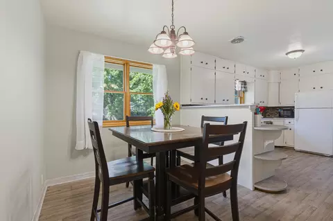 Dining - 735 E 4th St, Litchfield, MN 55355 photo 1 of 2