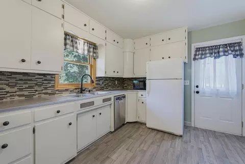 Kitchen - 735 E 4th St, Litchfield, MN 55355 photo 1 of 2
