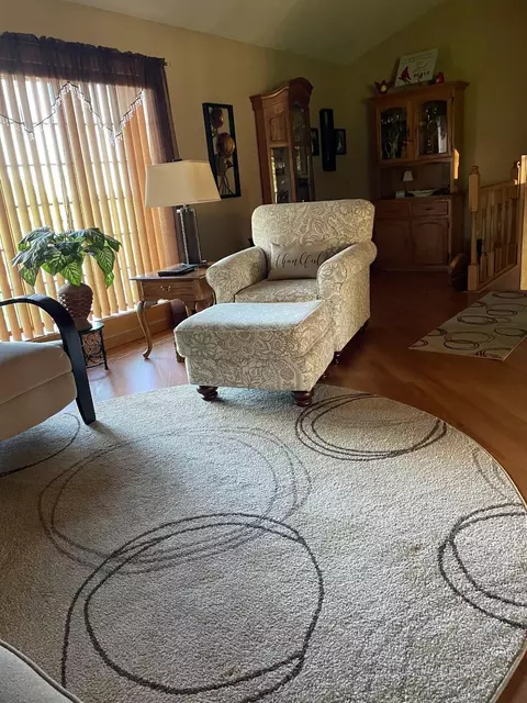 Living - 33434 Country Loop, Wadena, MN 56482 photo 2 of 5