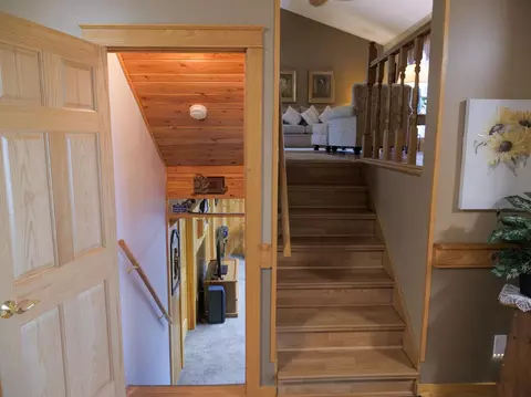 Entry Way - 33434 Country Loop, Wadena, MN 56482 photo 6 of 6