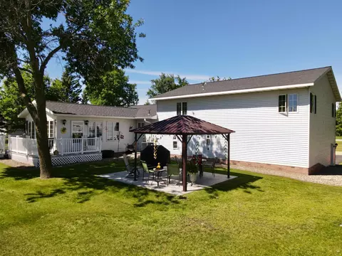 Exterior - 33434 Country Loop, Wadena, MN 56482 photo 7 of 9