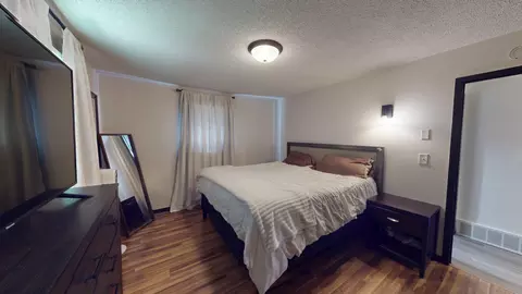 Bedroom - 1301 9th St SE, Willmar, MN 56201 photo 1 of 7