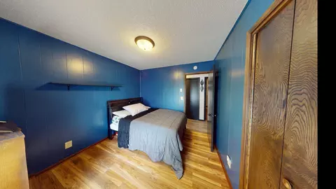 Bedroom - 1301 9th St SE, Willmar, MN 56201 photo 5 of 7
