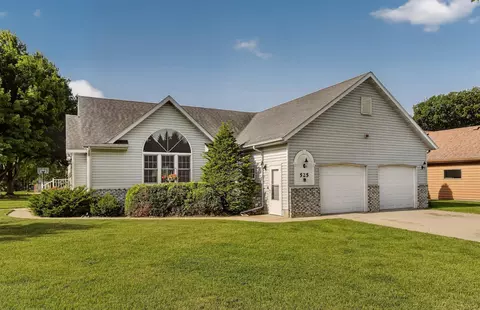 525 16th St SW, Owatonna, MN 55060