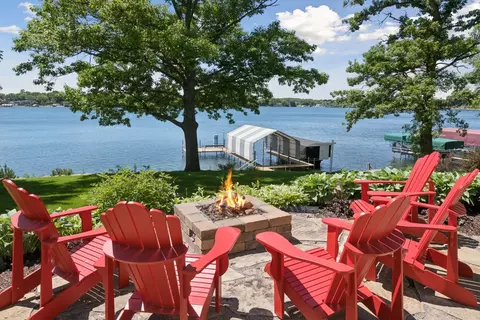 5155 Weeks Rd, Greenwood, MN 55331