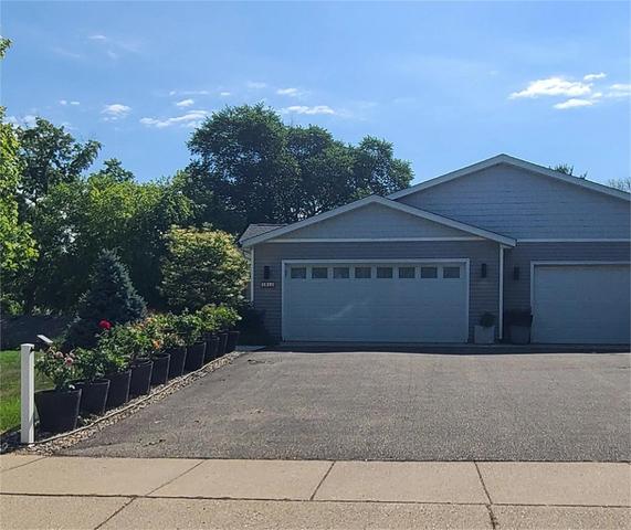 1011 Poplar St, Northfield, MN 55057