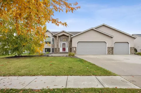 4163 54th St S, Fargo, ND 58104
