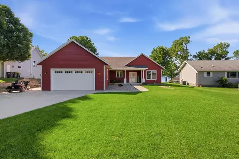 4631 141st Ave NE, Spicer, MN 56288