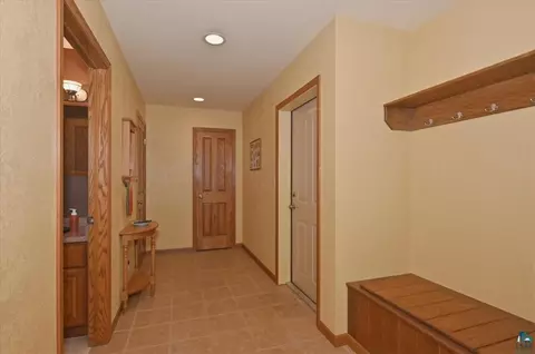 Entry Way - 4210 Jackson Dr, Duluth, MN 55811 photo 2 of 2