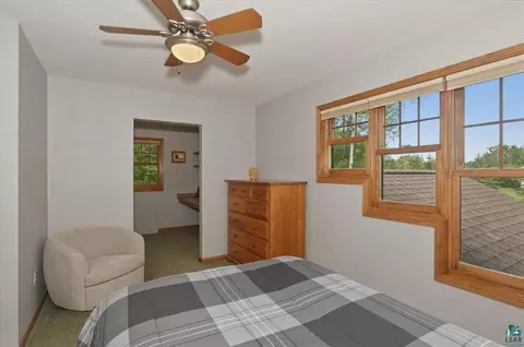Bedroom - 4210 Jackson Dr, Duluth, MN 55811 photo 5 of 7