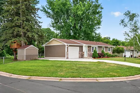 3948 Cinnabar Dr, Eagan, MN 55122