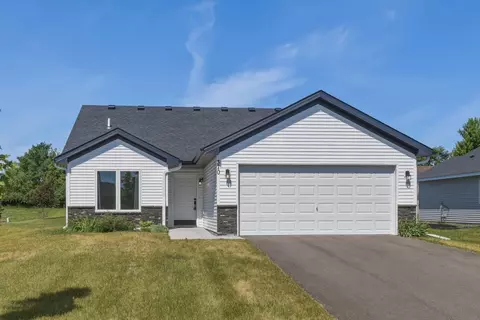 370 Mill St, Osceola, WI 54020